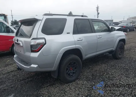 2022 Toyota 4Runner Sr5 из США, поврежденный, VIN JTEMU5JR3N5971998